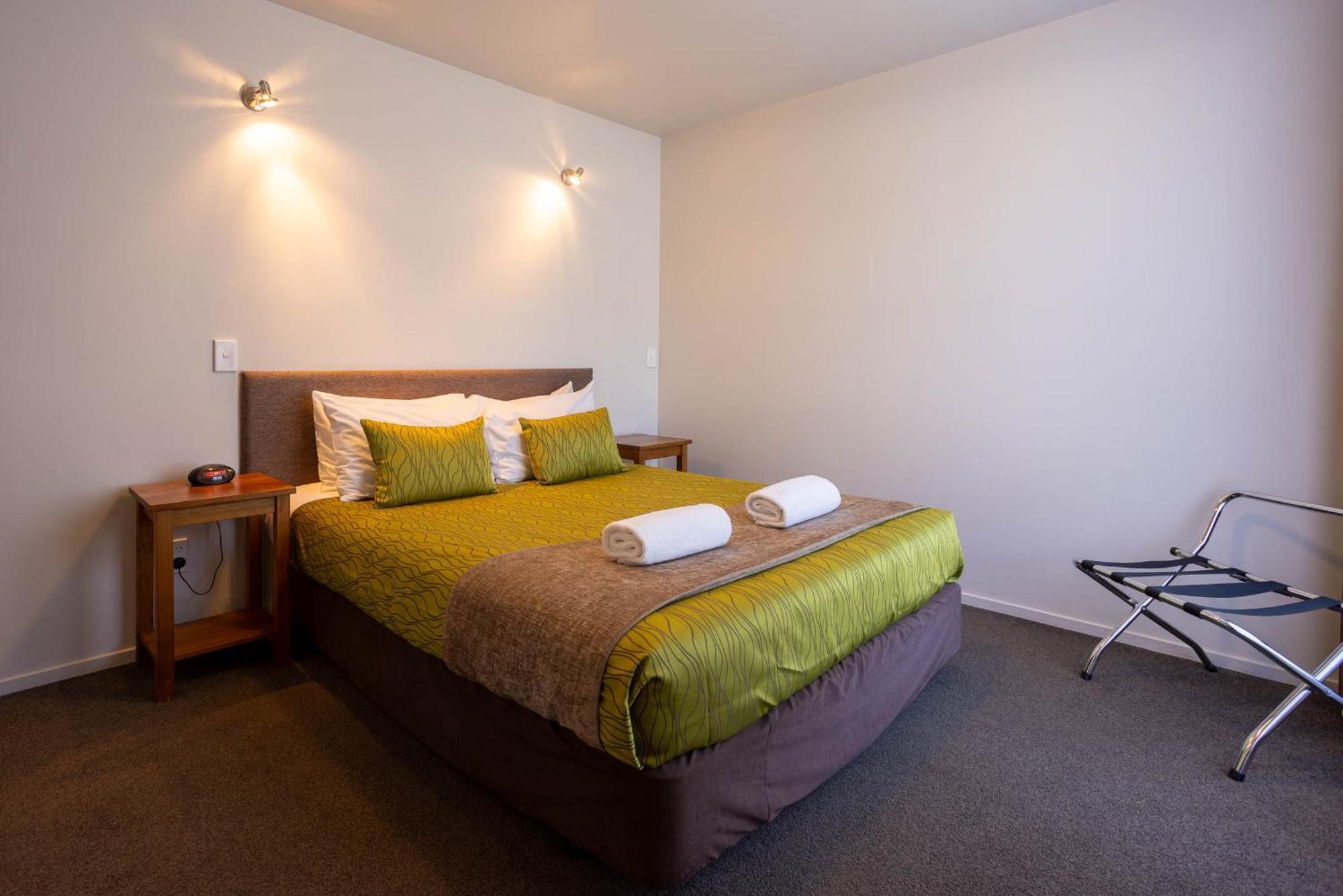 Alpine Glacier Motel Franz Josef Buitenkant foto
